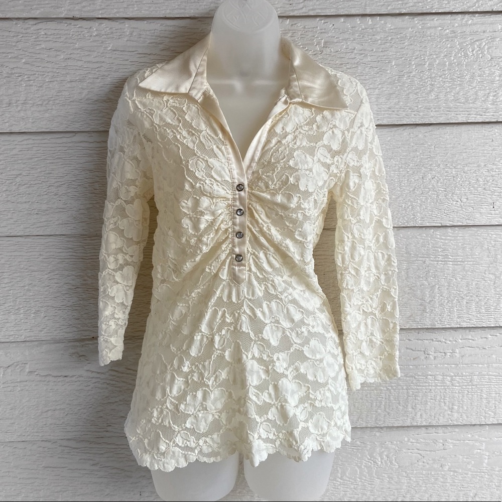 🔥Cache Lace Silk Top🔥